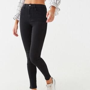 Forever 21 Black Wash Denim Skinny Jeans Women's Size 3/4P Petite